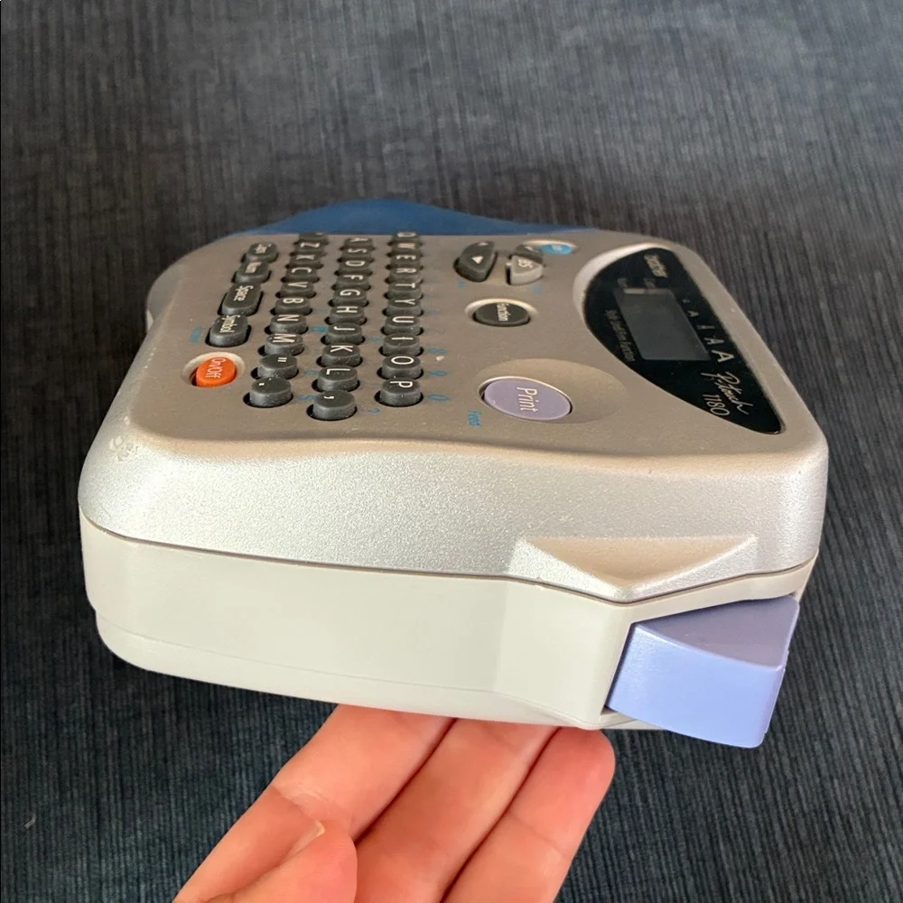 Brother P-Touch 1180 Label Maker Printer Office Thermal Electronic Machine Works